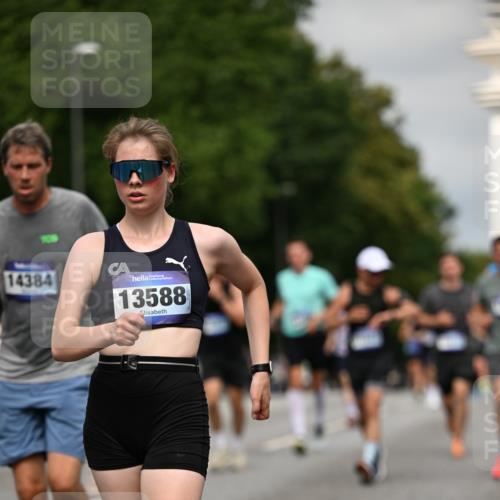 29.06.2025 - hella hamburg halbmarathon Dr. Thomas Lammeyer http://msf.ph/oto/8277017 29.06.2025 10:15:41 Kennedybrücke 1062, 1166, 1992, 2661, 3837, 4227, 5254, 5990, 5991, 7370, 7474, 7571, 8368, 9191, 9254, 10042, 10428 meine-sportfotos.de