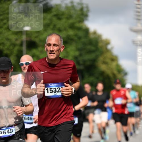 29.06.2025 - hella hamburg halbmarathon Dr. Thomas Lammeyer http://msf.ph/oto/8277096 29.06.2025 09:53:02 Kennedybrücke 1343, 1445, 1603, 2044, 2573, 2745, 2750, 2849, 2980, 3014, 3116, 3136, 3282, 4148, 4766, 5050, 5648, 5889, 6123, 6149, 6771, 7035, 7109, 7229, 8358, 8370, 8465, 9264, 9296, 9686, 9914, 10930 meine-sportfotos.de