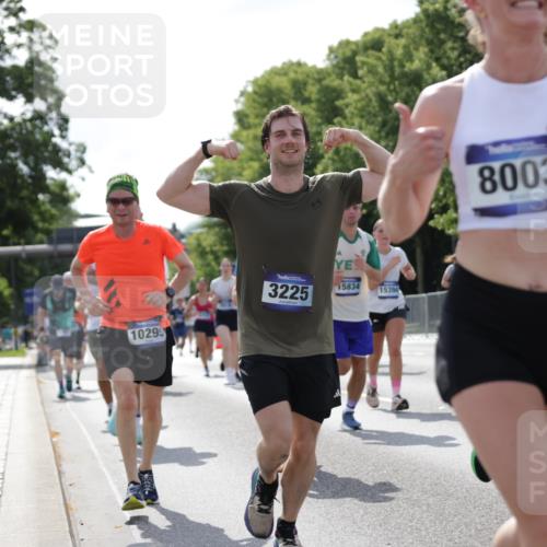 29.06.2025 - hella hamburg halbmarathon Jannik Wohlers http://msf.ph/oto/8277139 29.06.2025 10:02:14 Lombardsbrücke 1702, 1733, 2685, 2712, 2819, 3225, 3780, 3919, 3976, 4066, 5734, 6752, 6860, 7049, 7869, 7888, 8003, 8364, 8624, 8662, 8749, 9006, 9131, 9554, 9986, 10128, 10295, 10539, 11250, 11515, 11670, 11702, 11782, 11968, 12978, 13184, 13488, 13491, 13932, 14732, 15291, 15394, 15834, 15993, 16654, 17077, 17757, 17836, 17931, 17939, 18624, 19117, 19146, 19165, 19173, 19176 meine-sportfotos.de