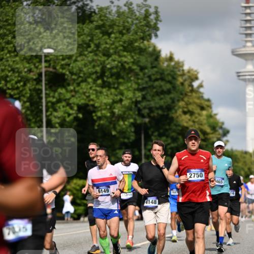 29.06.2025 - hella hamburg halbmarathon Dr. Thomas Lammeyer http://msf.ph/oto/8277168 29.06.2025 09:53:03 Kennedybrücke 1343, 1445, 1603, 2573, 2745, 2750, 2849, 2980, 3014, 3116, 3136, 3282, 4148, 4766, 5648, 5889, 6123, 6149, 6771, 7035, 7109, 7229, 8358, 8370, 8465, 9264, 9296, 9686, 9914, 10930 meine-sportfotos.de