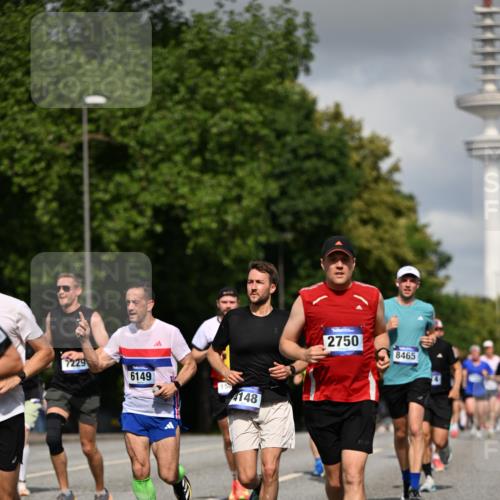 29.06.2025 - hella hamburg halbmarathon Dr. Thomas Lammeyer http://msf.ph/oto/8277230 29.06.2025 09:53:04 Kennedybrücke 1343, 1445, 1603, 2573, 2745, 2750, 2980, 3014, 3116, 3136, 3282, 4148, 4766, 5648, 5889, 6123, 6149, 6771, 7035, 7229, 8358, 8370, 8465, 9264, 9265, 9296, 9686, 9914, 10930 meine-sportfotos.de