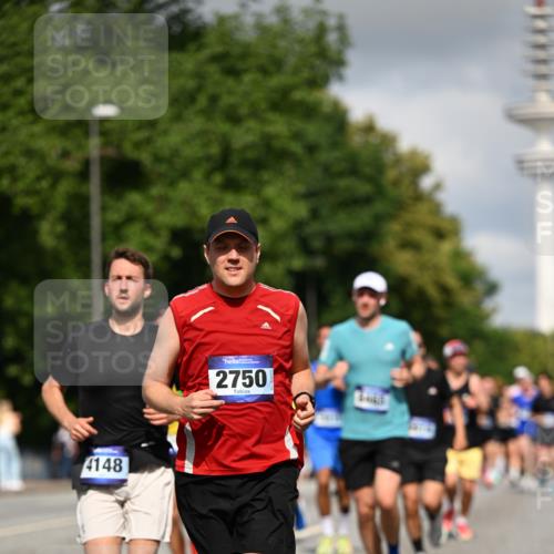 29.06.2025 - hella hamburg halbmarathon Dr. Thomas Lammeyer http://msf.ph/oto/8277355 29.06.2025 09:53:05 Kennedybrücke 1343, 1445, 1603, 2573, 2745, 2750, 2980, 3116, 3136, 3282, 4148, 4766, 5648, 5889, 6123, 6149, 6771, 7035, 7229, 8358, 8370, 8465, 9264, 9265, 9296, 9914, 10930 meine-sportfotos.de