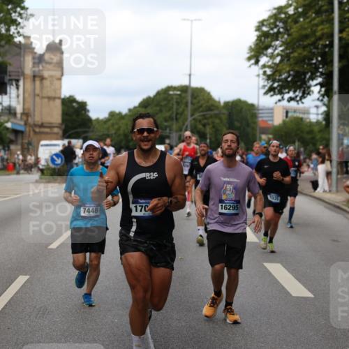 29.06.2025 - hella hamburg halbmarathon Yannick Fuchs http://msf.ph/oto/8277418 29.06.2025 10:37:17 20KM 1353, 1675, 1700, 1735, 2233, 2653, 4229, 4235, 5011, 5124, 5477, 7035, 7448, 7734, 7865, 9364, 9371, 9534, 9833, 10216, 10469, 11907, 12839, 14226, 14447, 14560, 14813, 15095, 15255, 15297, 15301, 15328, 15535, 15851, 16295, 16333, 16677, 17000, 17177, 17733, 17911, 18004, 18275, 18304, 18559, 18632, 18659, 18680, 18987 meine-sportfotos.de