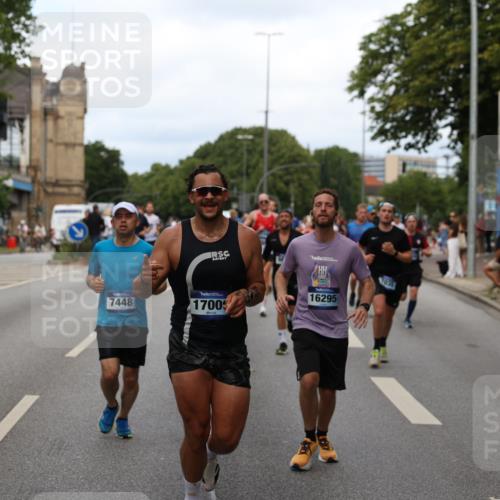 29.06.2025 - hella hamburg halbmarathon Yannick Fuchs http://msf.ph/oto/8277469 29.06.2025 10:37:17 20KM 1353, 1675, 1700, 1735, 2233, 2653, 4229, 4235, 5011, 5124, 5477, 7035, 7448, 7734, 7865, 9364, 9371, 9534, 9833, 10216, 10469, 11907, 12839, 14226, 14447, 14560, 14813, 15095, 15255, 15297, 15301, 15328, 15535, 15851, 16295, 16333, 16677, 17000, 17177, 17733, 17911, 18004, 18275, 18304, 18559, 18632, 18659, 18680, 18987 meine-sportfotos.de