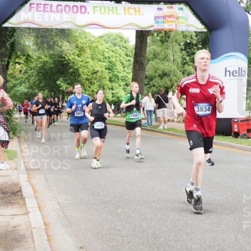 29.06.2025 - hella hamburg halbmarathon MichiJ http://msf.ph/oto/8277484 29.06.2025 10:57:12 Zwischen KM18-KM19 2055, 2277, 3834, 5845, 8755, 10685, 11271, 13796, 14404, 14497, 16441 meine-sportfotos.de