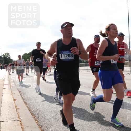 29.06.2025 - hella hamburg halbmarathon Lena Gebhardt http://msf.ph/oto/8277487 29.06.2025 09:57:54 Lombardsbrücke 7976, 2961, 11208, 6356, 1086, 1094, 1179, 1193, 1258, 1320, 1321, 1335, 1422, 1563, 1870, 2070, 2138, 2252, 2397, 2417, 2444, 2448, 2488, 2612, 2636, 2711, 2946, 3048, 3058, 3091, 3096, 3114, 3251, 3999, 4261, 4379, 4814, 4986, 5024, 5032, 5305, 5633, 5672, 5775, 5820, 5907, 6164, 6355, 6356, 6374, 6569, 6580, 6585, 6628, 6754, 6776, 6795, 7065, 7134, 7221, 7397, 7409, 7478, 7509, 7594, 7646, 7724, 7742, 7930, 7932, 7952, 7973, 7976, 8508 meine-sportfotos.de