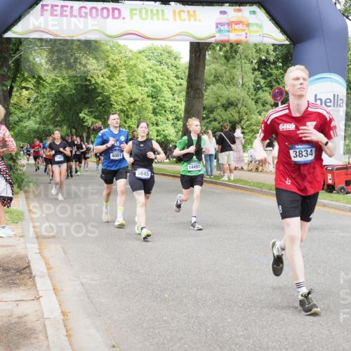 29.06.2025 - hella hamburg halbmarathon MichiJ http://msf.ph/oto/8277490 29.06.2025 10:57:12 Zwischen KM18-KM19 2055, 2277, 3834, 5845, 8755, 10685, 11271, 13796, 14404, 14497, 16441 meine-sportfotos.de