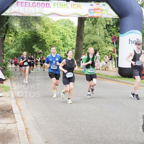 29.06.2025 - hella hamburg halbmarathon MichiJ http://msf.ph/oto/8277551 29.06.2025 10:57:12 Zwischen KM18-KM19 2055, 2277, 3834, 5845, 8755, 10685, 11271, 13796, 14404, 14497, 16441 meine-sportfotos.de