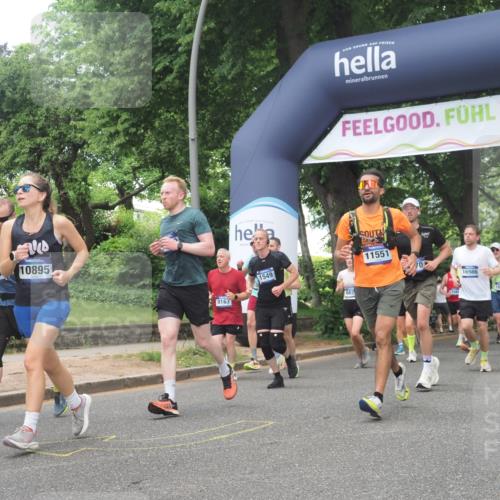 29.06.2025 - hella hamburg halbmarathon KatJ http://msf.ph/oto/8277631 29.06.2025 10:40:25 Zwischen KM18-KM19 1061, 1549, 2082, 4770, 6511, 6512, 6628, 7177, 7274, 8361 meine-sportfotos.de