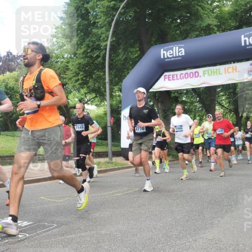 29.06.2025 - hella hamburg halbmarathon KatJ http://msf.ph/oto/8277807 29.06.2025 10:40:26 Zwischen KM18-KM19 1061, 1499, 1549, 2082, 4770, 6511, 6512, 6628, 6897, 7177, 7274 meine-sportfotos.de