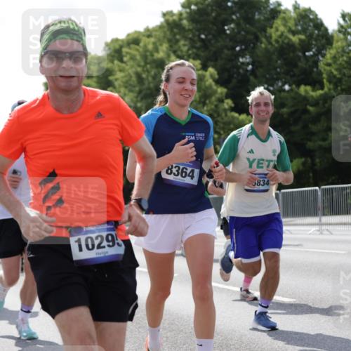 29.06.2025 - hella hamburg halbmarathon Jannik Wohlers http://msf.ph/oto/8277816 29.06.2025 10:02:16 Lombardsbrücke 1702, 1733, 2685, 2712, 2819, 3225, 3630, 3780, 3919, 5734, 6752, 7049, 7888, 8003, 8364, 8624, 8662, 8749, 9006, 9131, 9554, 9986, 10128, 10295, 10539, 11250, 11515, 11702, 11782, 11968, 13184, 13488, 13491, 13932, 14732, 15291, 15394, 15834, 15993, 16233, 16237, 16654, 17077, 17757, 17931, 17939, 18624, 19117, 19146, 19165, 19173, 19176 meine-sportfotos.de