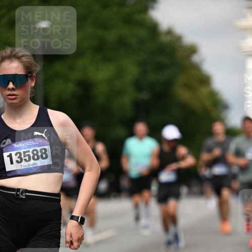 29.06.2025 - hella hamburg halbmarathon Dr. Thomas Lammeyer http://msf.ph/oto/8277864 29.06.2025 10:15:41 Kennedybrücke 1062, 1166, 1992, 2661, 3837, 4227, 5254, 5990, 5991, 7370, 7474, 7571, 8368, 9191, 9254, 10042, 10428 meine-sportfotos.de