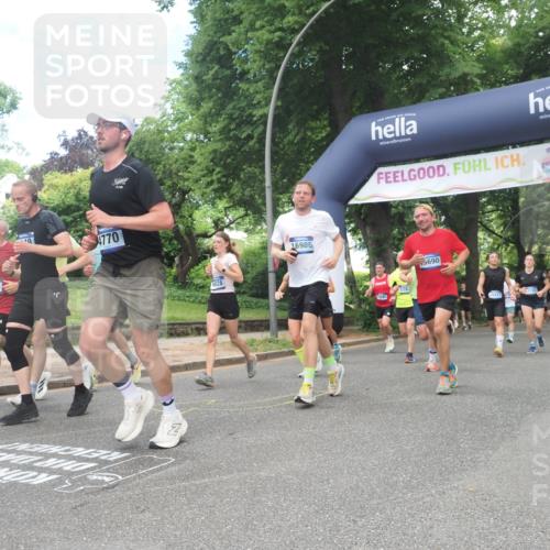 29.06.2025 - hella hamburg halbmarathon KatJ http://msf.ph/oto/8277883 29.06.2025 10:40:27 Zwischen KM18-KM19 1061, 1499, 1549, 2074, 2082, 4770, 6511, 6512, 6628, 6897, 7177, 7274 meine-sportfotos.de