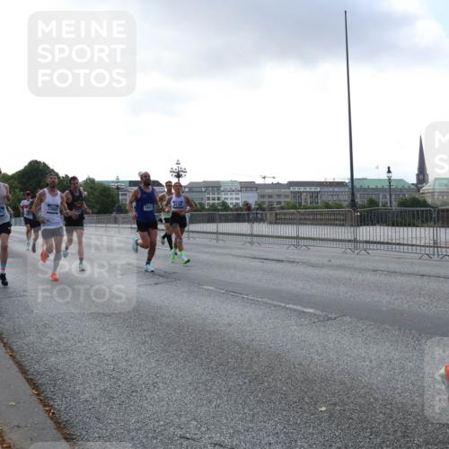 29.06.2025 - hella hamburg halbmarathon Lena Gebhardt http://msf.ph/oto/8277998 29.06.2025 09:45:28 Lombardsbrücke 4129, 10017, 12691, 17151, 47, 57, 1707, 1758, 1990, 2689, 2746, 3043, 4050, 4129, 4679, 4698, 4749, 5070, 5269, 5328, 5746, 5826, 6358, 6619, 6781, 7272, 7389, 7481, 7651, 7723, 8190, 8209, 8883, 9137, 9381, 9571, 9634, 10017, 10171, 10486, 10876, 11120, 11169, 11413, 11857, 12049, 12234, 12308, 12595, 12691, 12900, 12988, 13066, 13618, 14028, 14140, 14289, 15672, 15883, 16157, 16713, 16818, 17428 meine-sportfotos.de