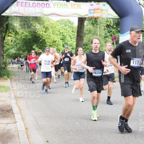 29.06.2025 - hella hamburg halbmarathon MichiJ http://msf.ph/oto/8278038 29.06.2025 10:57:20 Zwischen KM18-KM19 1173, 1527, 1859, 3729, 7209, 7840, 10428, 14015, 15307, 16208, 16437, 17128, 17731, 17847, 18913 meine-sportfotos.de