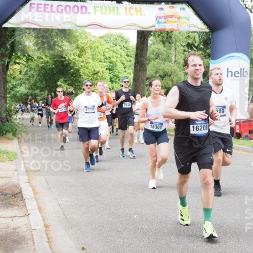 29.06.2025 - hella hamburg halbmarathon MichiJ http://msf.ph/oto/8278069 29.06.2025 10:57:20 Zwischen KM18-KM19 1173, 1527, 1859, 3729, 7209, 7840, 10428, 14015, 15307, 16208, 16437, 17128, 17731, 17847, 18913 meine-sportfotos.de