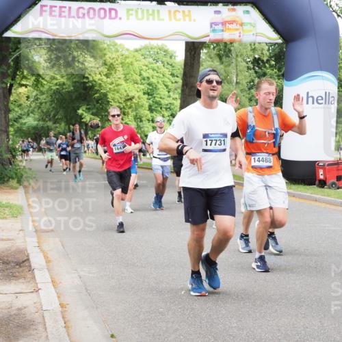 29.06.2025 - hella hamburg halbmarathon MichiJ http://msf.ph/oto/8278179 29.06.2025 10:57:22 Zwischen KM18-KM19 1173, 1527, 1859, 2990, 3691, 3729, 7209, 7840, 9975, 10428, 14015, 14488, 15307, 15700, 16208, 16437, 17128, 17731, 17847, 18493, 18913 meine-sportfotos.de