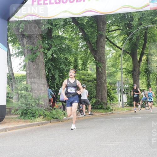 29.06.2025 - hella hamburg halbmarathon KatJ http://msf.ph/oto/8278407 29.06.2025 10:10:06 Zwischen KM18-KM19 4524 meine-sportfotos.de