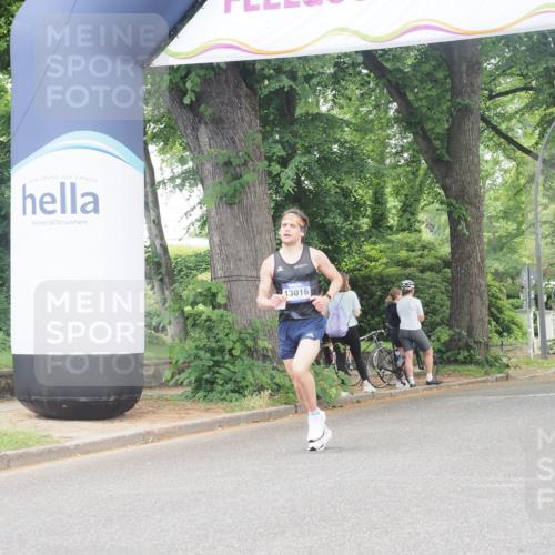 29.06.2025 - hella hamburg halbmarathon KatJ http://msf.ph/oto/8278559 29.06.2025 10:10:07 Zwischen KM18-KM19  meine-sportfotos.de