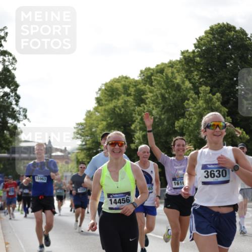 29.06.2025 - hella hamburg halbmarathon Jannik Wohlers http://msf.ph/oto/8278571 29.06.2025 10:02:27 Lombardsbrücke 1482, 3630, 3919, 4204, 4613, 4665, 4904, 5734, 6752, 6815, 6997, 7888, 8364, 8481, 8483, 8614, 8624, 9006, 10128, 10295, 11250, 11515, 11935, 11968, 12908, 13184, 14224, 14456, 14732, 15217, 15394, 15698, 15834, 15963, 15993, 16160, 16233, 16237, 16654, 17757 meine-sportfotos.de