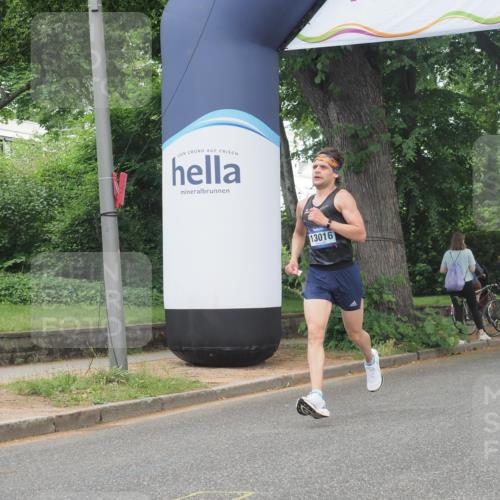 29.06.2025 - hella hamburg halbmarathon KatJ http://msf.ph/oto/8278612 29.06.2025 10:10:07 Zwischen KM18-KM19  meine-sportfotos.de