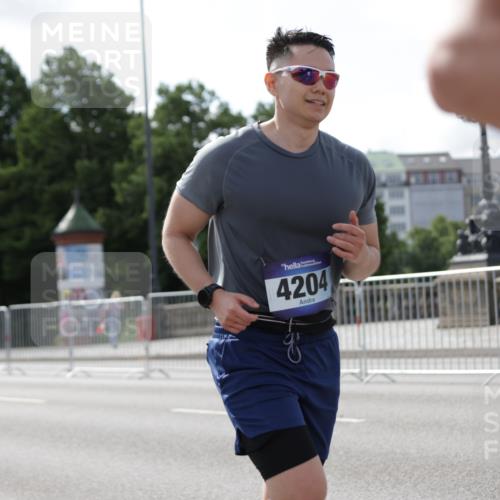 29.06.2025 - hella hamburg halbmarathon Jannik Wohlers http://msf.ph/oto/8278678 29.06.2025 10:02:32 Lombardsbrücke 1482, 2780, 2810, 3630, 3919, 4204, 4613, 4665, 4904, 5734, 6208, 6217, 6752, 6815, 6997, 7210, 8481, 8483, 8614, 9006, 10128, 11250, 11935, 11968, 12169, 12422, 12908, 13184, 13664, 14224, 14456, 15217, 15698, 15963, 16160, 16233, 16237, 16355, 16654, 16824, 18359, 18827 meine-sportfotos.de
