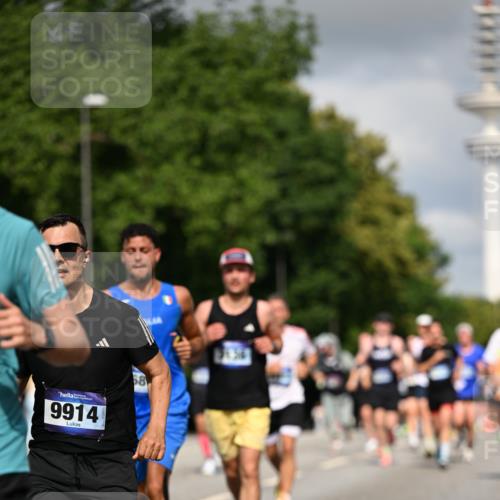 29.06.2025 - hella hamburg halbmarathon Dr. Thomas Lammeyer http://msf.ph/oto/8278831 29.06.2025 09:53:09 Kennedybrücke 1343, 1445, 1603, 1800, 2573, 2745, 2750, 2949, 2980, 3116, 3136, 3282, 4148, 4766, 5248, 5648, 5889, 6123, 6149, 7035, 7229, 8358, 8370, 8465, 9264, 9265, 9296, 9914, 10930 meine-sportfotos.de