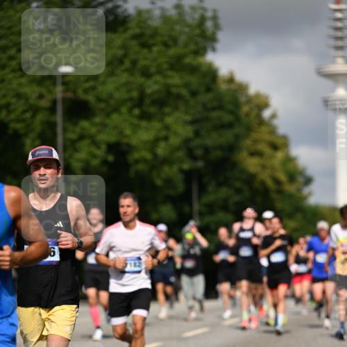 29.06.2025 - hella hamburg halbmarathon Dr. Thomas Lammeyer http://msf.ph/oto/8278934 29.06.2025 09:53:10 Kennedybrücke 1343, 1445, 1603, 1800, 1975, 2324, 2573, 2750, 2949, 2980, 3116, 3136, 3282, 4148, 4303, 4425, 4766, 5248, 5648, 5889, 6123, 6149, 7035, 7229, 8358, 8370, 8465, 9264, 9265, 9296, 9914, 10930 meine-sportfotos.de