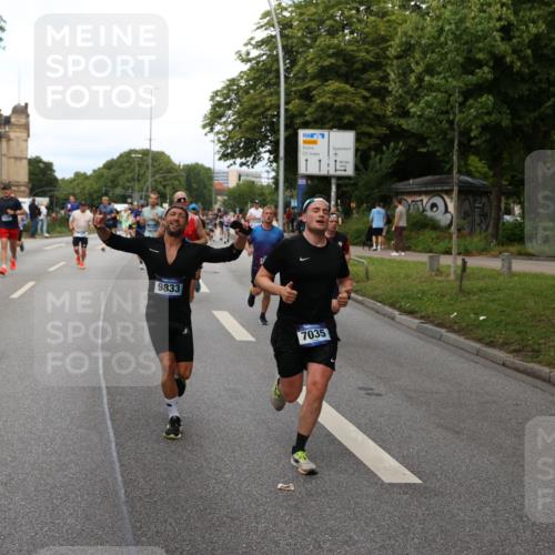 29.06.2025 - hella hamburg halbmarathon Yannick Fuchs http://msf.ph/oto/8278977 29.06.2025 10:37:20 20KM 1353, 1675, 1735, 2653, 4229, 4235, 5011, 5124, 5477, 7035, 7448, 7734, 9364, 9371, 9534, 9833, 10469, 11177, 11907, 12839, 13746, 14226, 14447, 14560, 14813, 15255, 15297, 15301, 15328, 15535, 15851, 16295, 16333, 16677, 17177, 17733, 17911, 18004, 18275, 18304, 18632, 18659, 18680, 18987 meine-sportfotos.de