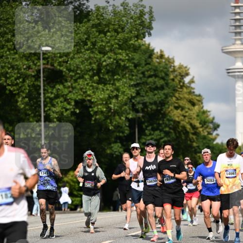 29.06.2025 - hella hamburg halbmarathon Dr. Thomas Lammeyer http://msf.ph/oto/8279007 29.06.2025 09:53:12 Kennedybrücke 1343, 1445, 1800, 1975, 2324, 2573, 2750, 2949, 3116, 3136, 3282, 3431, 4148, 4303, 4425, 4766, 5248, 5648, 5889, 6123, 6149, 7035, 7229, 8358, 8370, 8465, 9264, 9265, 9296, 9914, 10930 meine-sportfotos.de