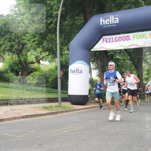 29.06.2025 - hella hamburg halbmarathon KatJ http://msf.ph/oto/8279021 29.06.2025 10:40:35 Zwischen KM18-KM19 2074, 3999, 6877, 7232 meine-sportfotos.de