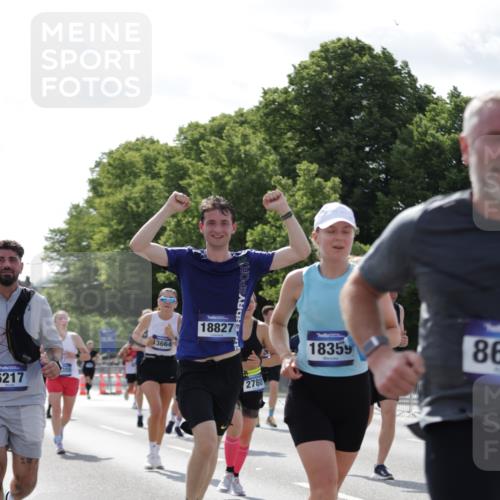 29.06.2025 - hella hamburg halbmarathon Jannik Wohlers http://msf.ph/oto/8279041 29.06.2025 10:02:38 Lombardsbrücke 1414, 1482, 2780, 2782, 2810, 3572, 4204, 4613, 4665, 4904, 6208, 6217, 6815, 6997, 7210, 7211, 8481, 8483, 8614, 9439, 10824, 11935, 12169, 12177, 12422, 12908, 13036, 13664, 13874, 14224, 14225, 14456, 14493, 15217, 15698, 15963, 16160, 16355, 16824, 18359, 18827 meine-sportfotos.de