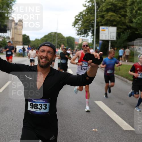29.06.2025 - hella hamburg halbmarathon Yannick Fuchs http://msf.ph/oto/8279118 29.06.2025 10:37:21 20KM 1353, 1675, 1735, 2653, 4229, 4235, 5011, 5124, 5477, 7035, 7734, 9364, 9371, 9534, 9833, 11177, 11907, 12839, 13746, 14226, 14447, 14560, 14813, 15255, 15297, 15301, 15328, 15535, 15851, 15921, 16333, 16677, 17177, 17733, 17911, 18004, 18275, 18304, 18632, 18659, 18680, 18987 meine-sportfotos.de