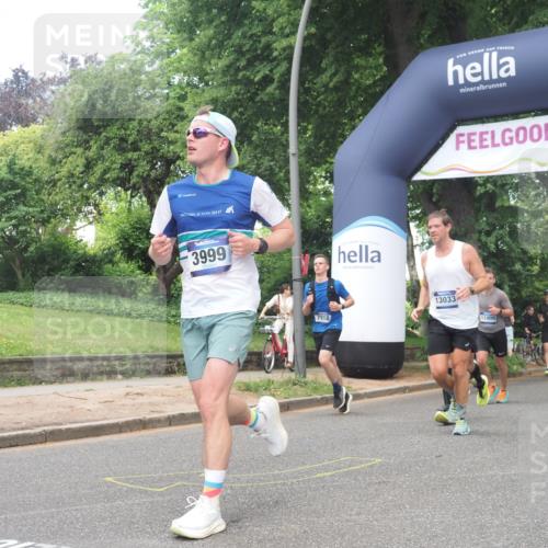 29.06.2025 - hella hamburg halbmarathon KatJ http://msf.ph/oto/8279298 29.06.2025 10:40:37 Zwischen KM18-KM19 3334, 3999, 6877, 7232, 7918 meine-sportfotos.de