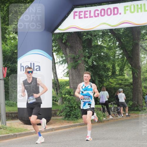 29.06.2025 - hella hamburg halbmarathon KatJ http://msf.ph/oto/8279348 29.06.2025 10:10:11 Zwischen KM18-KM19  meine-sportfotos.de