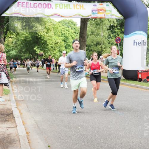 29.06.2025 - hella hamburg halbmarathon MichiJ http://msf.ph/oto/8279366 29.06.2025 10:57:29 Zwischen KM18-KM19 2990, 3691, 5423, 9975, 13788, 14488, 15586, 15700, 16134, 17472, 18493 meine-sportfotos.de
