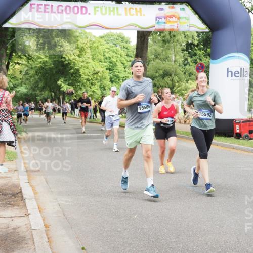 29.06.2025 - hella hamburg halbmarathon MichiJ http://msf.ph/oto/8279407 29.06.2025 10:57:30 Zwischen KM18-KM19 2990, 5423, 13788, 15586, 16134, 17472, 18493, 18957 meine-sportfotos.de
