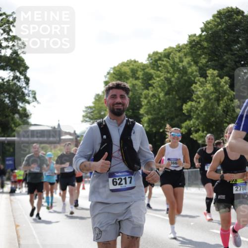 29.06.2025 - hella hamburg halbmarathon Jannik Wohlers http://msf.ph/oto/8279412 29.06.2025 10:02:39 Lombardsbrücke 1414, 1482, 2780, 2782, 2810, 3572, 4204, 4613, 4665, 4904, 6208, 6217, 6815, 6997, 7210, 7211, 8481, 8483, 8614, 9439, 10824, 11935, 12169, 12177, 12422, 12908, 13036, 13664, 13874, 14224, 14225, 14456, 14493, 15217, 15963, 16160, 16355, 16824, 18359, 18827 meine-sportfotos.de