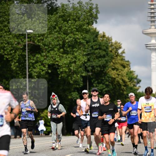 29.06.2025 - hella hamburg halbmarathon Dr. Thomas Lammeyer http://msf.ph/oto/8279426 29.06.2025 09:53:12 Kennedybrücke 1343, 1445, 1800, 1975, 2324, 2573, 2750, 2949, 3116, 3136, 3282, 3431, 4148, 4303, 4425, 4766, 5248, 5648, 5889, 6123, 6149, 7035, 7229, 8358, 8370, 8465, 9264, 9265, 9296, 9914, 10930 meine-sportfotos.de
