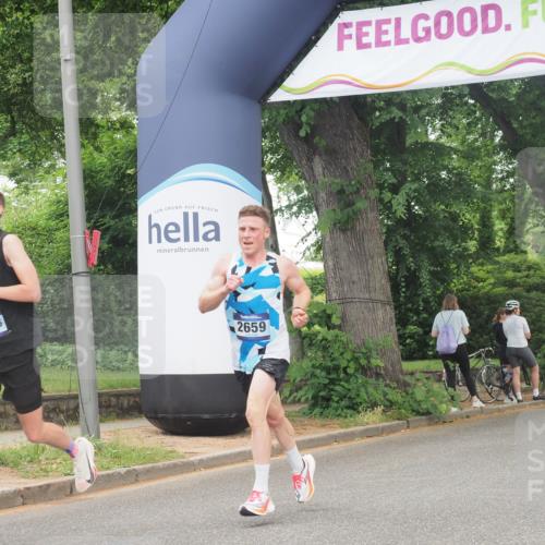 29.06.2025 - hella hamburg halbmarathon KatJ http://msf.ph/oto/8279485 29.06.2025 10:10:12 Zwischen KM18-KM19 2659 meine-sportfotos.de