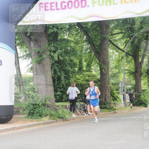 29.06.2025 - hella hamburg halbmarathon KatJ http://msf.ph/oto/8279529 29.06.2025 10:10:21 Zwischen KM18-KM19  meine-sportfotos.de