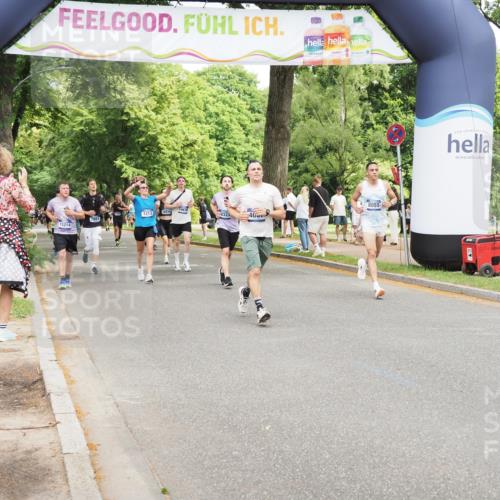 29.06.2025 - hella hamburg halbmarathon MichiJ http://msf.ph/oto/8279705 29.06.2025 10:57:37 Zwischen KM18-KM19 1213, 2110, 4007, 8055, 14679, 15531, 16323, 18957 meine-sportfotos.de