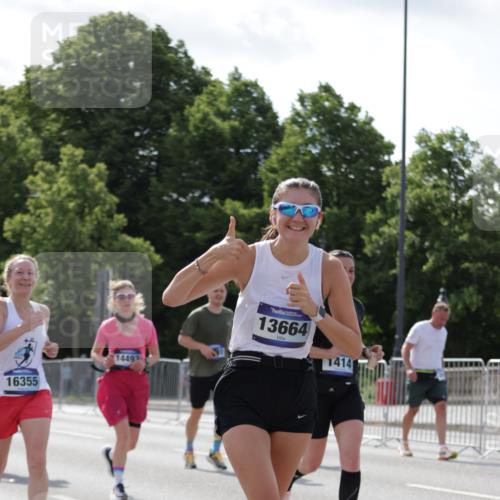 29.06.2025 - hella hamburg halbmarathon Jannik Wohlers http://msf.ph/oto/8279729 29.06.2025 10:02:41 Lombardsbrücke 1414, 1482, 2780, 2782, 2810, 3572, 4204, 4613, 6208, 6217, 6997, 7210, 7211, 7706, 8614, 9439, 10824, 11935, 12169, 12177, 12422, 12908, 13036, 13474, 13664, 13874, 14224, 14225, 14493, 15963, 16160, 16355, 16824, 18359, 18827 meine-sportfotos.de