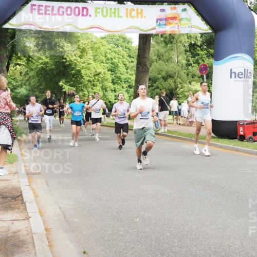 29.06.2025 - hella hamburg halbmarathon MichiJ http://msf.ph/oto/8279741 29.06.2025 10:57:37 Zwischen KM18-KM19 1213, 2110, 4007, 8055, 14679, 15531, 16323, 18957 meine-sportfotos.de