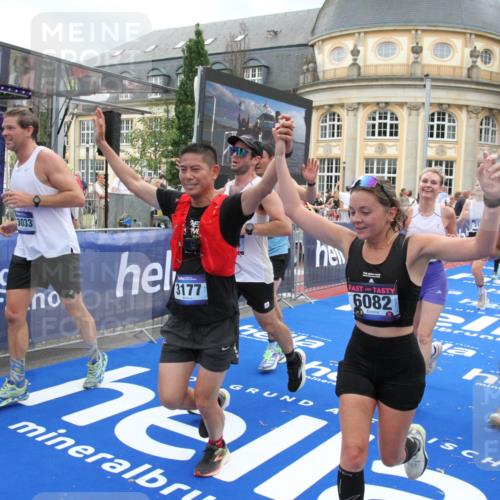 29.06.2025 - hella hamburg halbmarathon Michael Strokosch http://msf.ph/oto/8279816 29.06.2025 10:54:21 Ziel 1267, 3103, 3177, 3861, 6082, 6084, 6512, 7274, 8223, 11430, 13033, 13289, 13803, 15169, 15946, 16527, 16574, 16750, 16879, 17087, 17698, 18268 meine-sportfotos.de