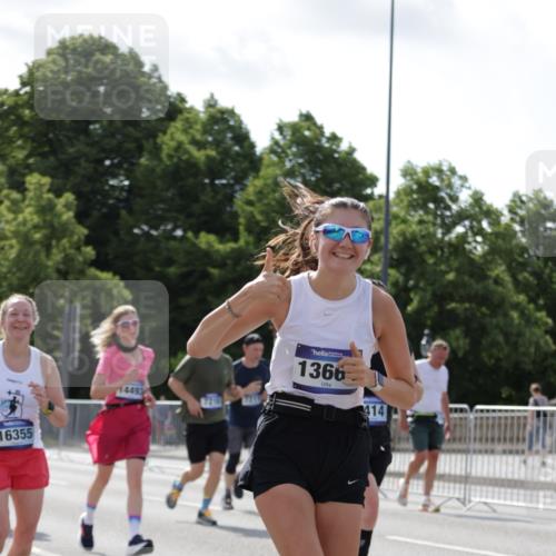 29.06.2025 - hella hamburg halbmarathon Jannik Wohlers http://msf.ph/oto/8279826 29.06.2025 10:02:41 Lombardsbrücke 1414, 1482, 2780, 2782, 2810, 3572, 4204, 4613, 6208, 6217, 6997, 7210, 7211, 7706, 8614, 9439, 10824, 11935, 12169, 12177, 12422, 12908, 13036, 13474, 13664, 13874, 14224, 14225, 14493, 15963, 16160, 16355, 16824, 18359, 18827 meine-sportfotos.de