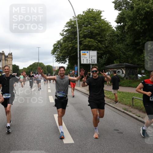 29.06.2025 - hella hamburg halbmarathon Yannick Fuchs http://msf.ph/oto/8279914 29.06.2025 10:49:40 20KM 1179, 1193, 1834, 2612, 3058, 3668, 4951, 5643, 5672, 6569, 6591, 6924, 7147, 7594, 7976, 8255, 8573, 8691, 9361, 9562, 10582, 11039, 12196, 12545, 13234, 13236, 13470, 13474, 14365, 15184, 15300, 15484, 15584, 15818, 15884, 16176, 16213, 16375, 16401, 16521, 16786, 17133, 17259, 17615, 17640, 17642, 17734, 17940, 18064, 18212, 18290, 18325, 18340, 18495, 18741, 18746, 18835, 19120, 19152 meine-sportfotos.de