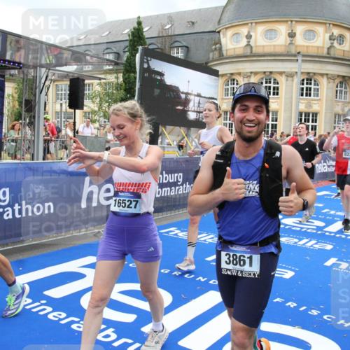 29.06.2025 - hella hamburg halbmarathon Michael Strokosch http://msf.ph/oto/8279935 29.06.2025 10:54:22 Ziel 1267, 1442, 3103, 3177, 3861, 6082, 6084, 6511, 6512, 7274, 8223, 8772, 11430, 13033, 13289, 13803, 15946, 16527, 16574, 16750, 16879, 17087, 17698, 18268 meine-sportfotos.de
