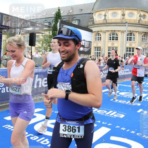 29.06.2025 - hella hamburg halbmarathon Michael Strokosch http://msf.ph/oto/8279981 29.06.2025 10:54:22 Ziel 1267, 1442, 3103, 3177, 3861, 6082, 6084, 6511, 6512, 7274, 8223, 8772, 11430, 13033, 13289, 13803, 15946, 16527, 16574, 16750, 16879, 17087, 17698, 18268 meine-sportfotos.de