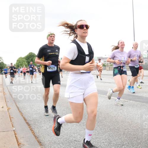 29.06.2025 - hella hamburg halbmarathon Lena Gebhardt http://msf.ph/oto/8280105 29.06.2025 10:54:53 Lombardsbrücke 20, 9521, 1526, 6982, 1227, 1013, 1198, 1949, 2084, 2090, 2244, 2452, 2532, 2566, 2586, 2632, 3002, 3274, 3761, 3795, 3857, 4191, 4192, 4971, 5185, 5216, 5392, 5500, 5727, 5882, 5933, 5993, 6023, 6279, 6395, 6396, 6839, 6944, 6982, 7238, 7986, 8012, 8186, 9521, 9596, 10109, 10331, 10471, 10686, 11033, 11226, 11287, 11567, 11569, 11737, 11788, 11908, 12147, 12148, 12240, 12268, 12270, 12930, 13272, 13283, 13548, 13944, 13945, 13979, 13980, 14515 meine-sportfotos.de